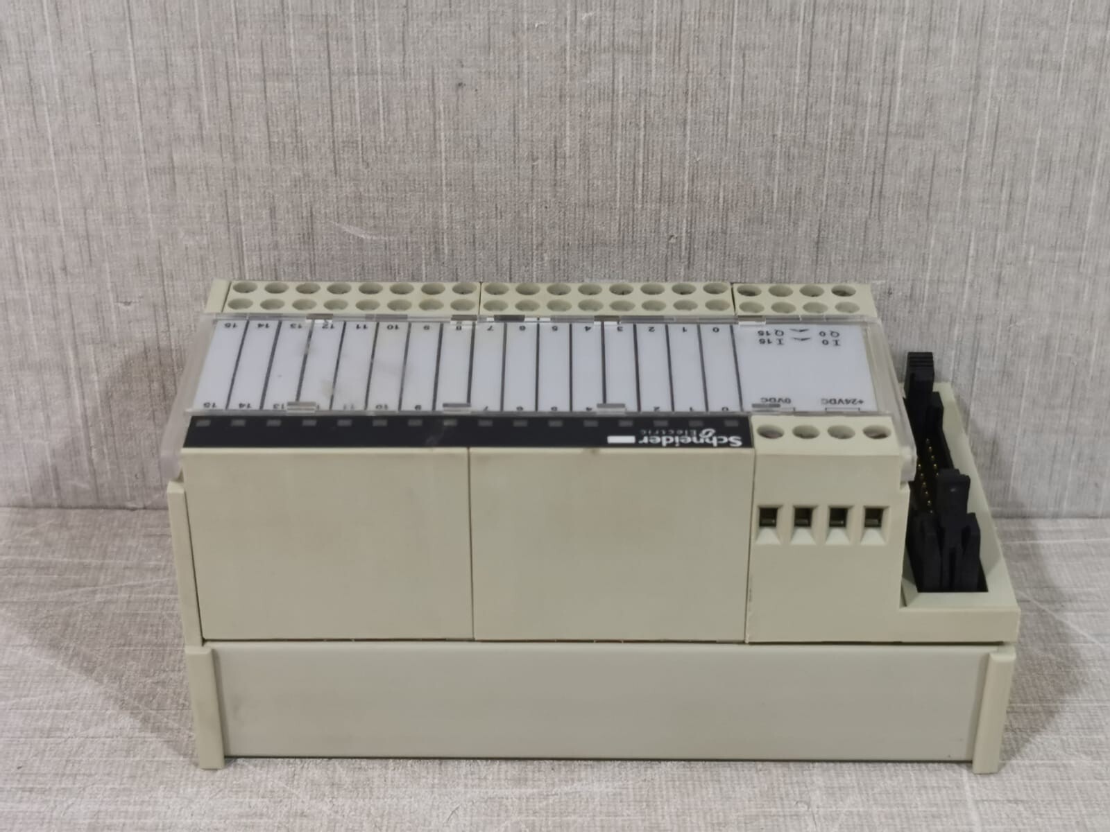 Schneider Electric H16S21 Schneider Electric ABE7- H16S21 Modicon 6