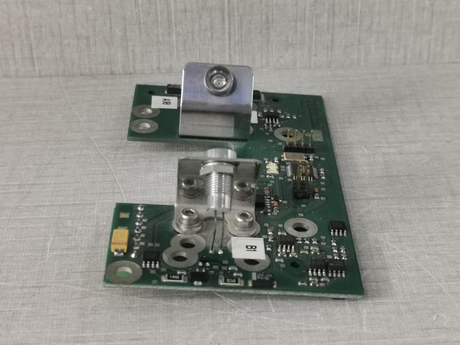Siemens 32.7600.050-00 SIEMENS P-IL04/02 BOARD 32.7600.050-00 9