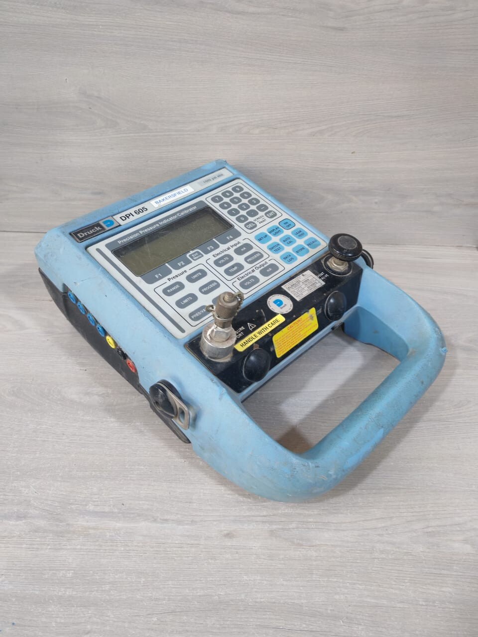 Druck DPI 605 DRUCK DPI 605 PRECISION PRESSURE INDICATOR/CALIBRATOR 4