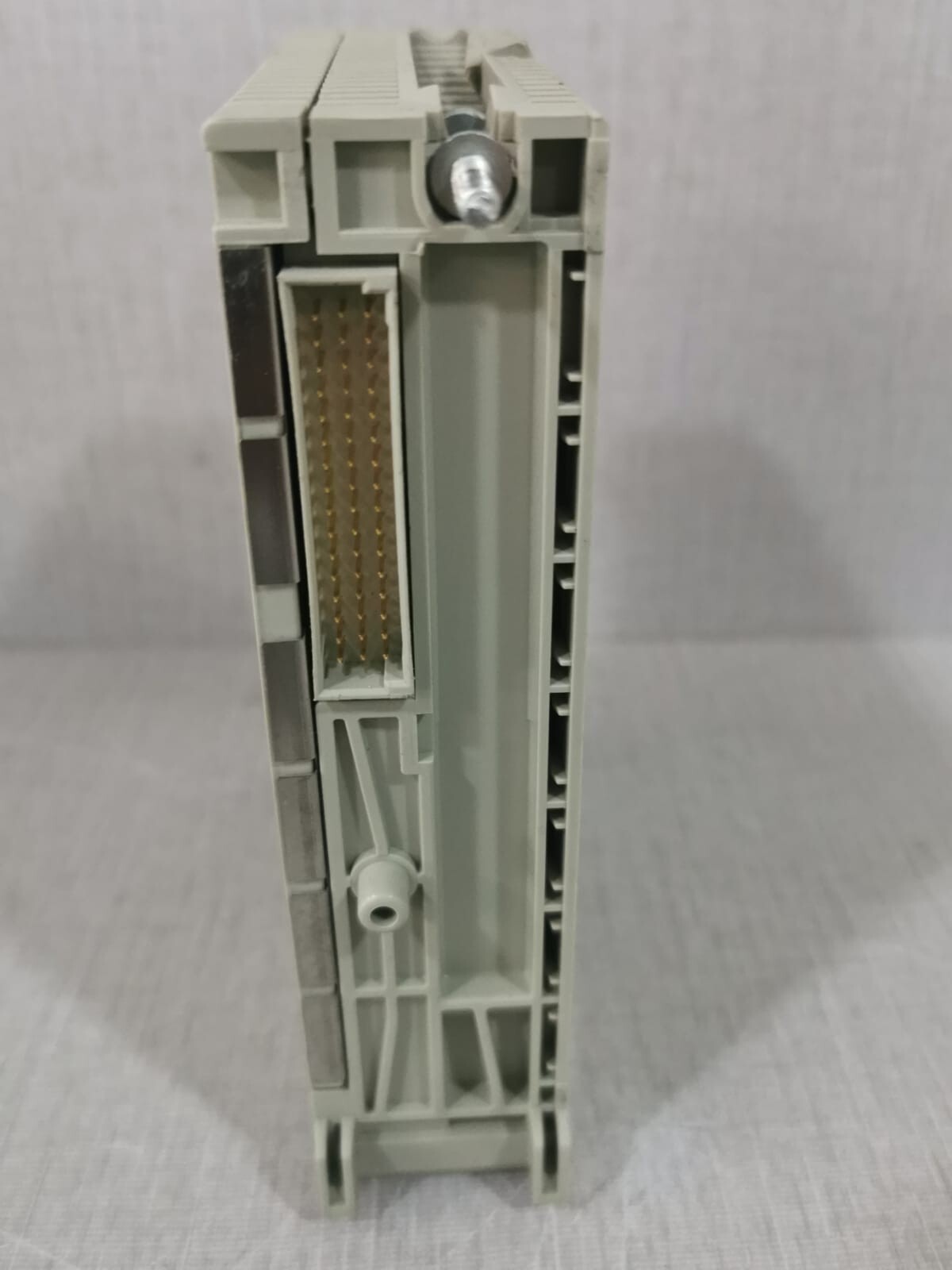 Schneider Electric TSXPSY1610 Schneider Electric TSXPSY1610 Modicon Premium Processor 4