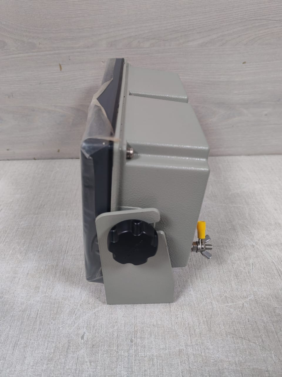 Saracom NR-50 Saracom NR-50 NAVTEX RECEIVER 8