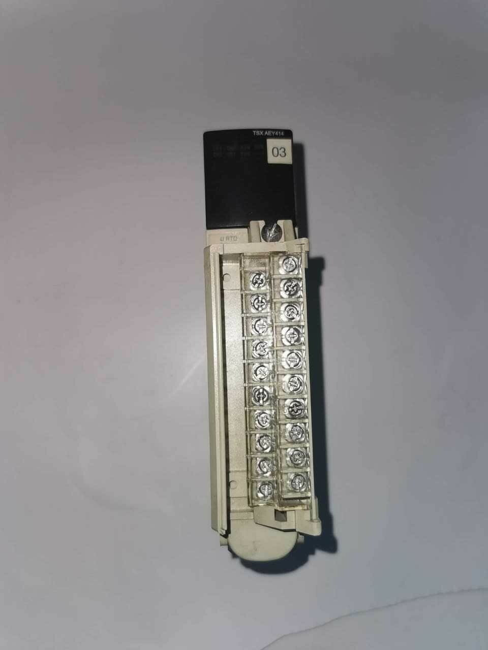 Schneider Electric TSXDSY16R5 Schneider Electric TSXDSY16R5 Modicon Premium 3