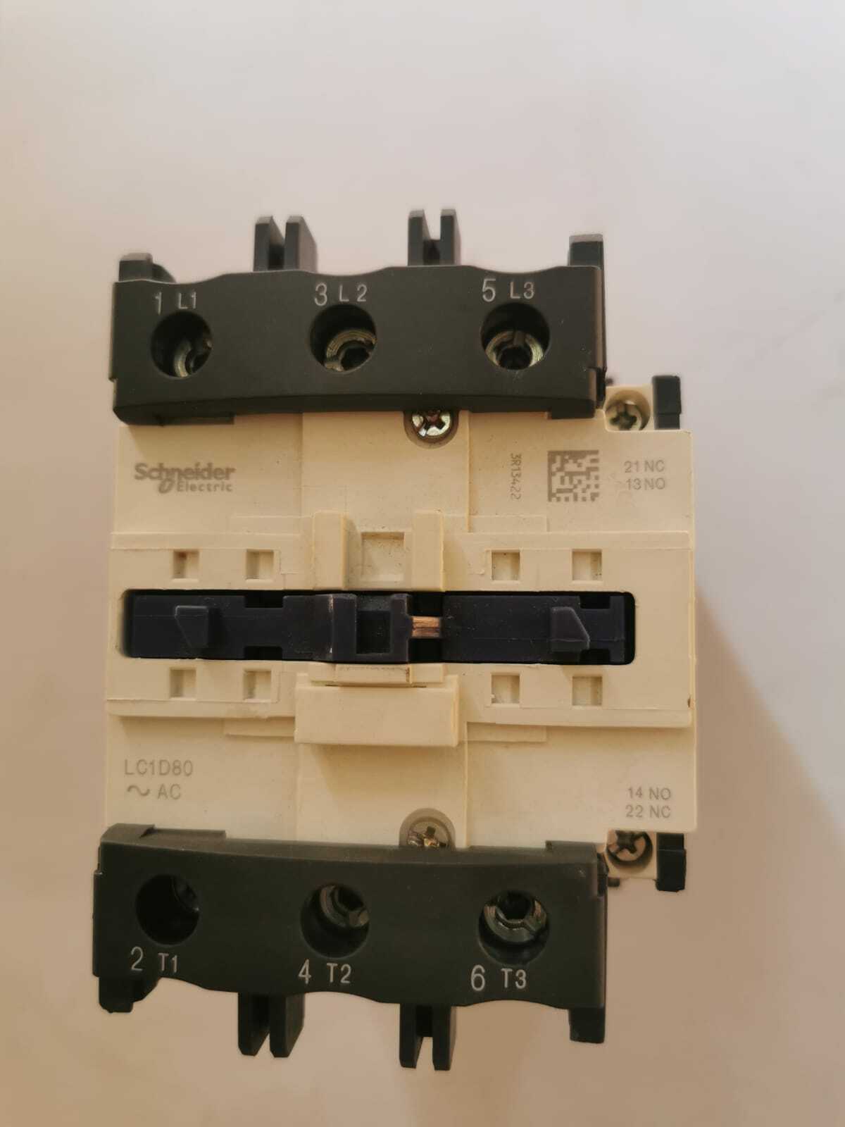 Schneider Electric LC1D80 / LA4DA2U Contactor