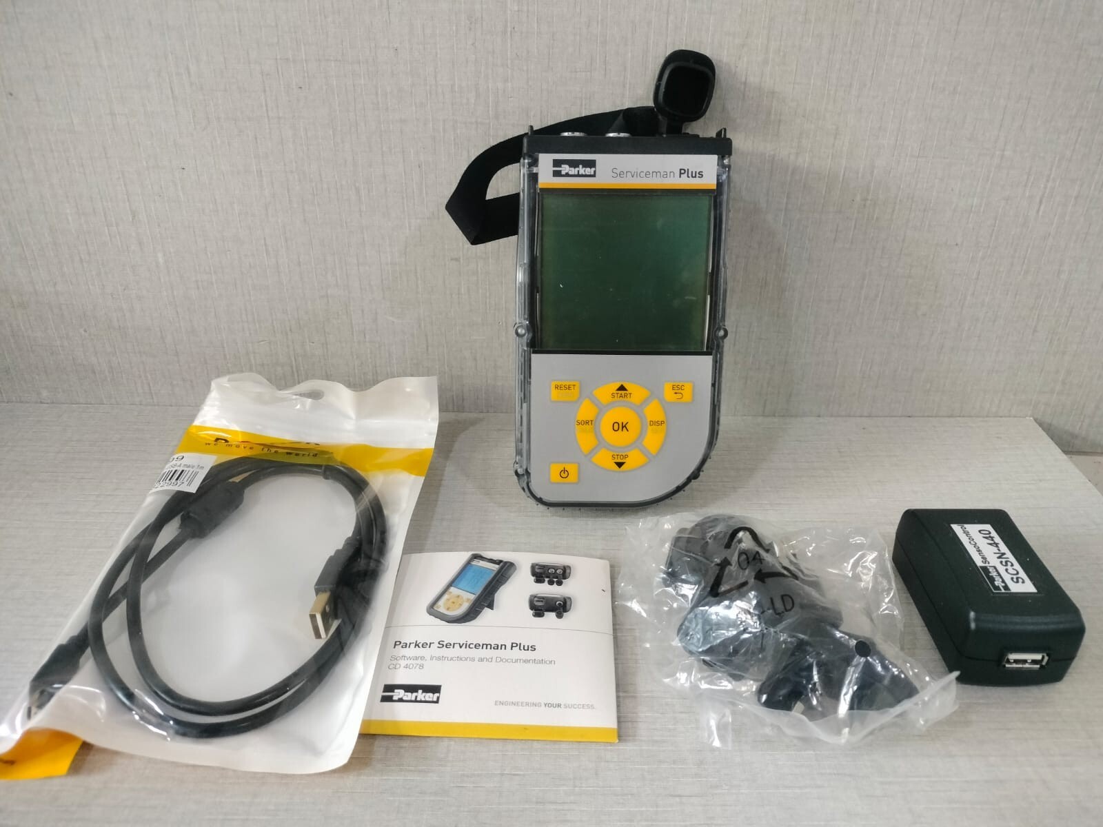 Parker SCM-155-0-02 PARKER SERVICEMAN PLUS SCM-155-0-02/ SCHS-500 SensoControl - INCOMPLETE ACCS 2