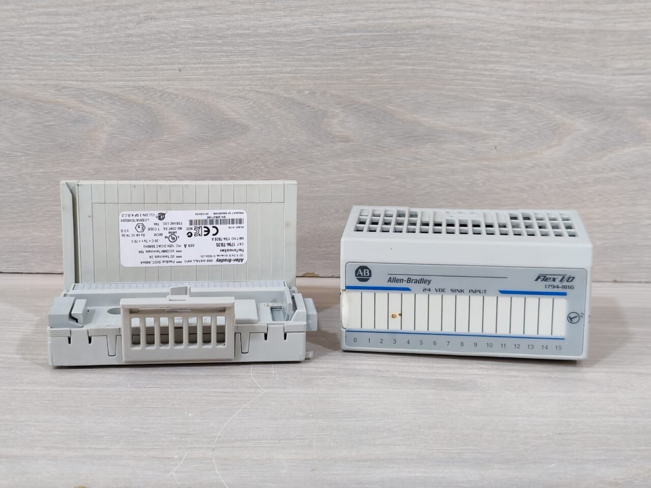 Rockwell Automation 1794-IB16 Allen Bradley 1794-IB16 & 1794-TB3S Flex I/O Module 2