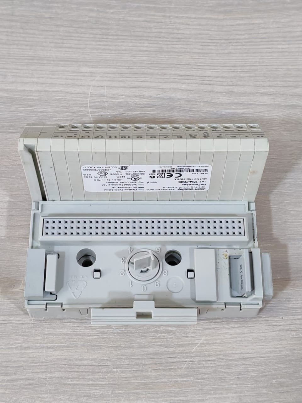 Rockwell Automation 1794-IB16 Allen Bradley 1794-IB16 & 1794-TB3S Flex I/O Module 10
