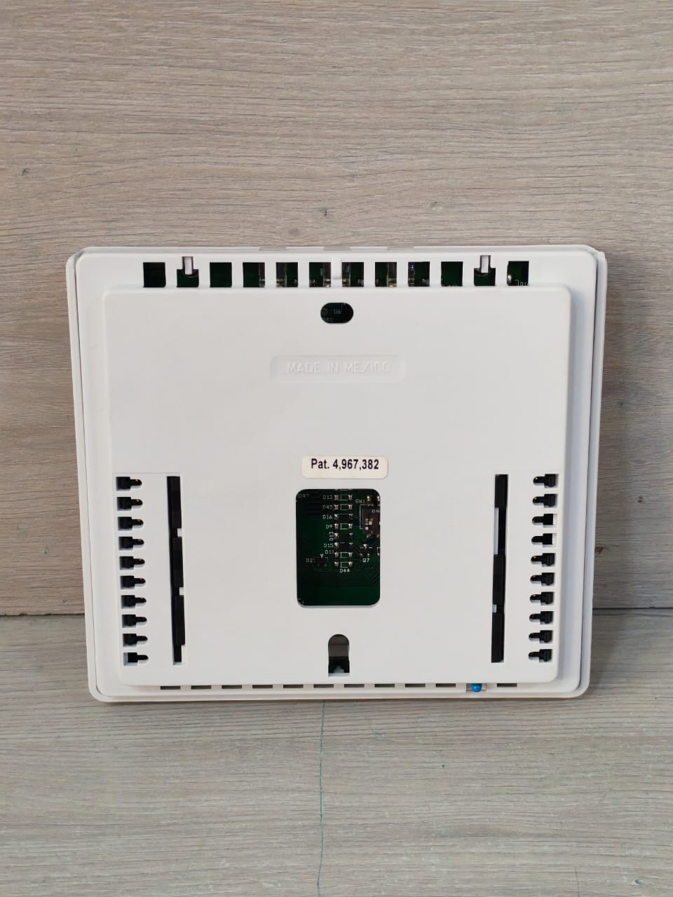 Trane THT0150E TRANE THT0150E ELECTRONIC THERMOSTAT MODULE REVERSIBLE PROGRAMMABLE 8