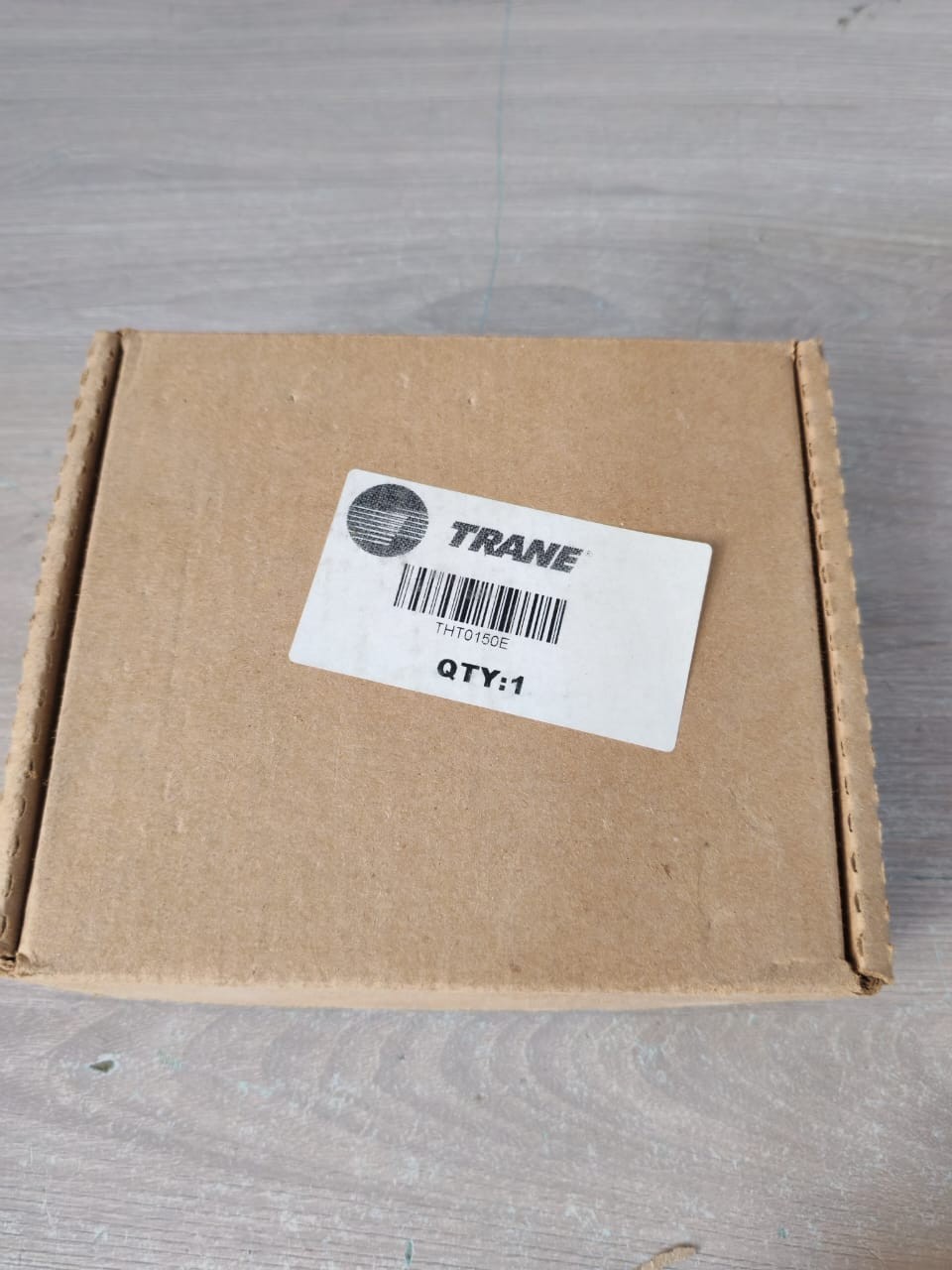 Trane THT0150E TRANE THT0150E ELECTRONIC THERMOSTAT MODULE REVERSIBLE PROGRAMMABLE 9