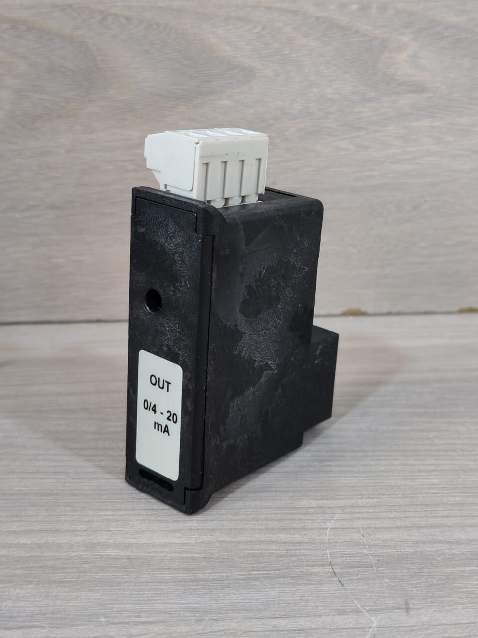 SOCOMEC 0/4-20mA SOCOMEC 48250093 2 ANALOGUE OUTPUTS 0/4-20mA 5