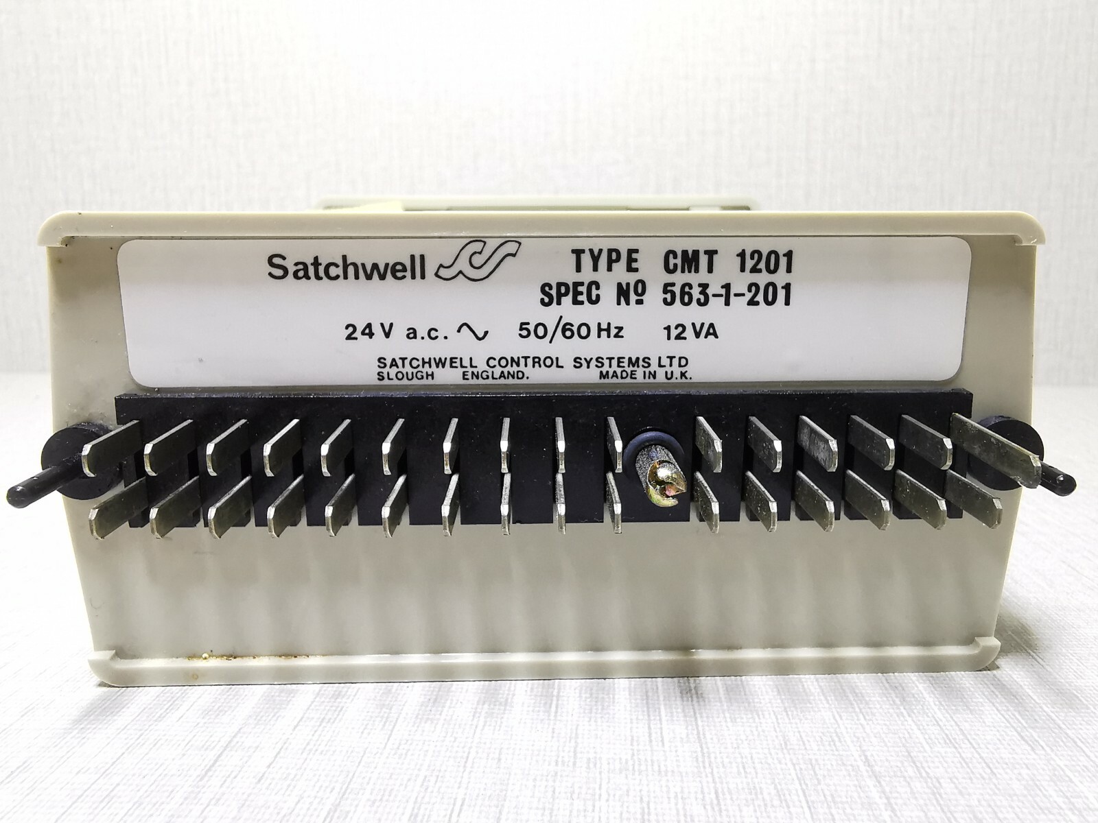 Satchwell CMT-1201 Satchwell 700-CMT Digital Controller Keyboard 700-CMT 1201 24VAC 50/60Hz 6
