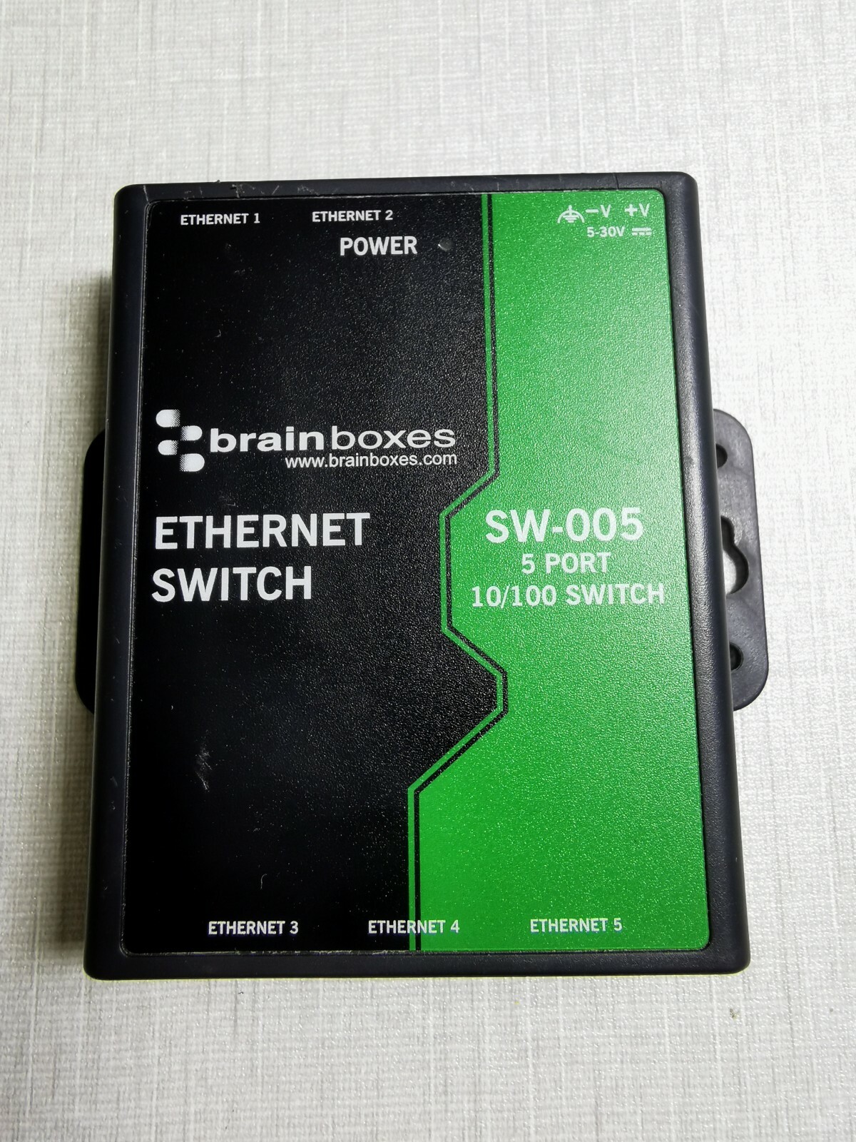 Brain Boxes PORT-10 Brain Boxes SW-005 5 PORT 10-100 ETHERNET SWITCH 2