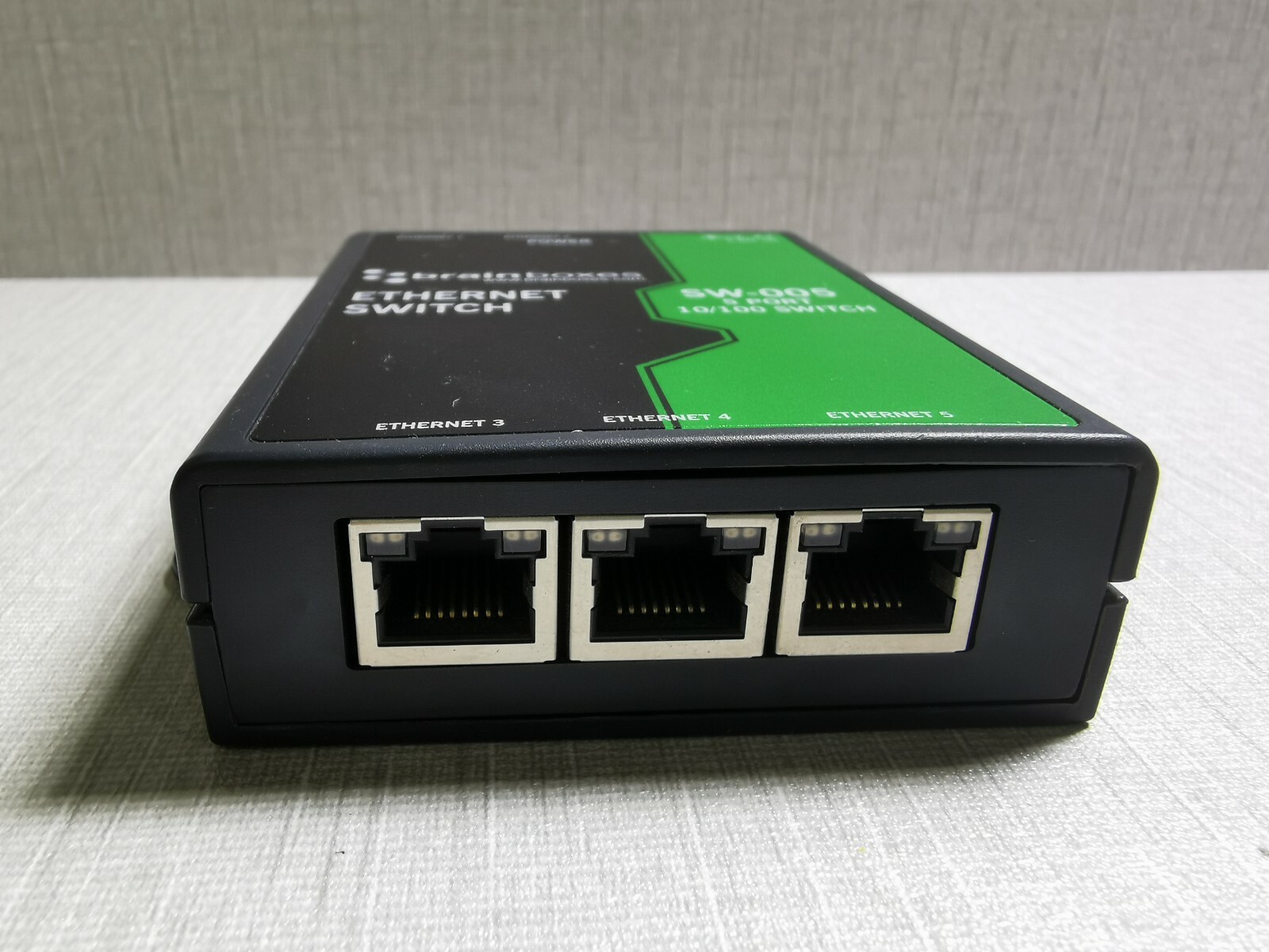 Brain Boxes PORT-10 Brain Boxes SW-005 5 PORT 10-100 ETHERNET SWITCH 3