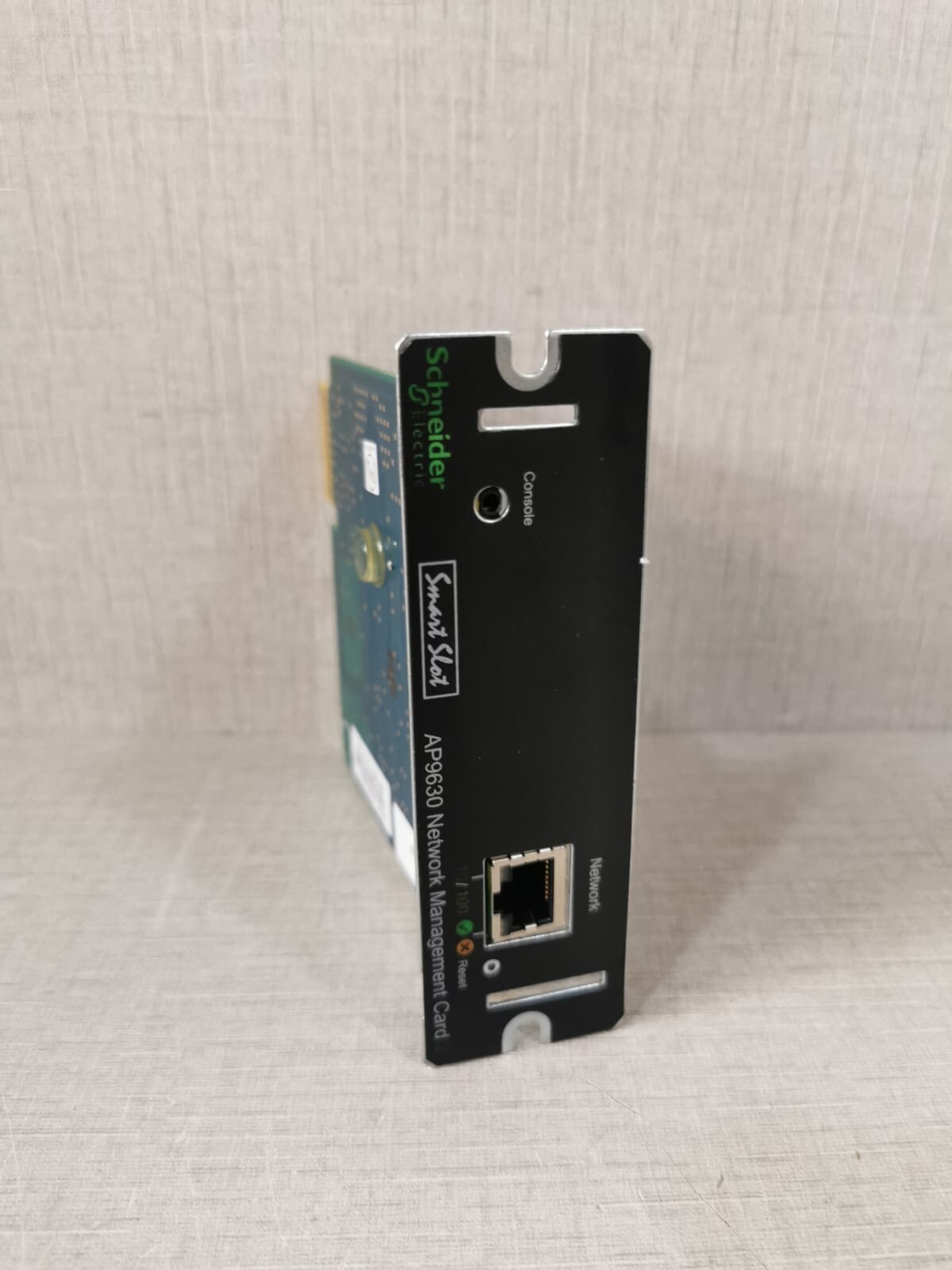 Schneider Electric AP9630 Schneider Electric AP9630 NETWORK MANAGEMENT CARD 2 - WITH FHILTY BOX 5
