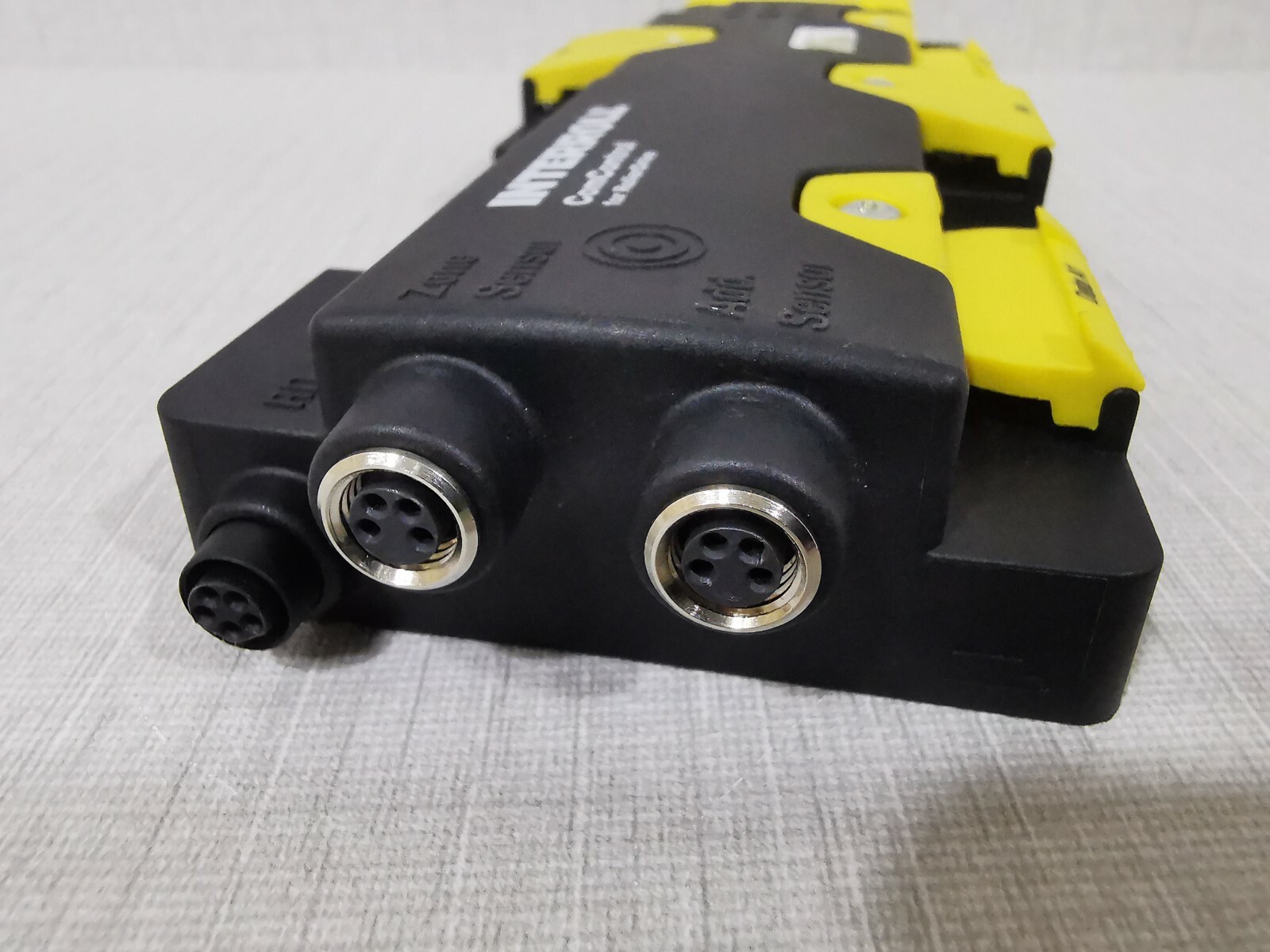 INTERROLL COMCONTROL-FOR-ROLLERDRIVE INTERROLL SegmentControl For RollerDrive 1004024 08/2015 8