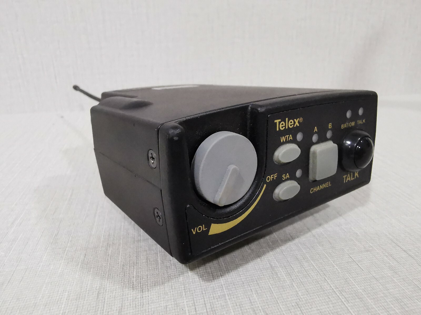 RadioCom TR-800 RadioCom TR-800 Wireless Beltpack Transceiver - WITHOUT ANY ACCS 2
