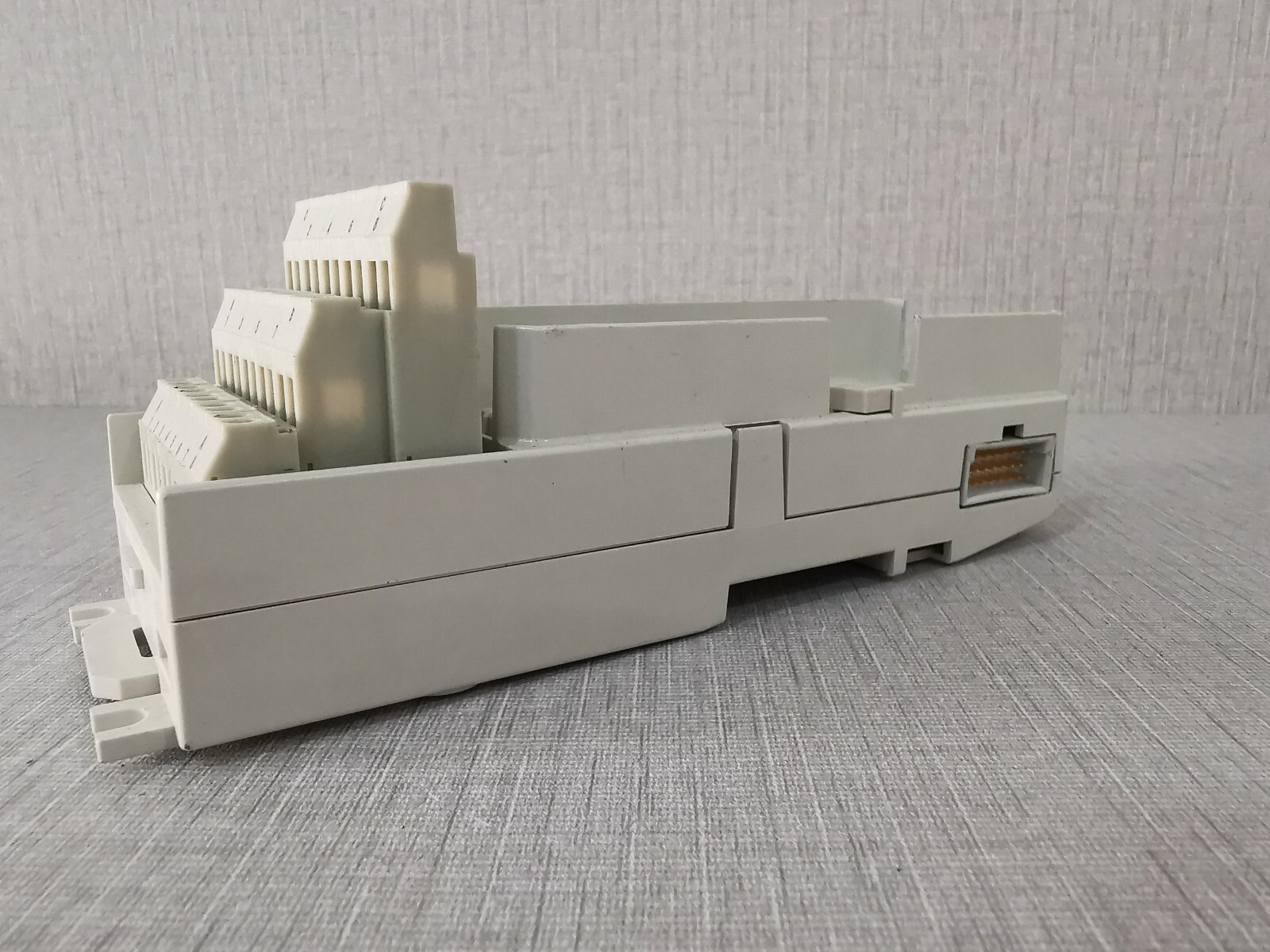ABB TU811V ABB TU811V BASE 3BSE013231R1 4