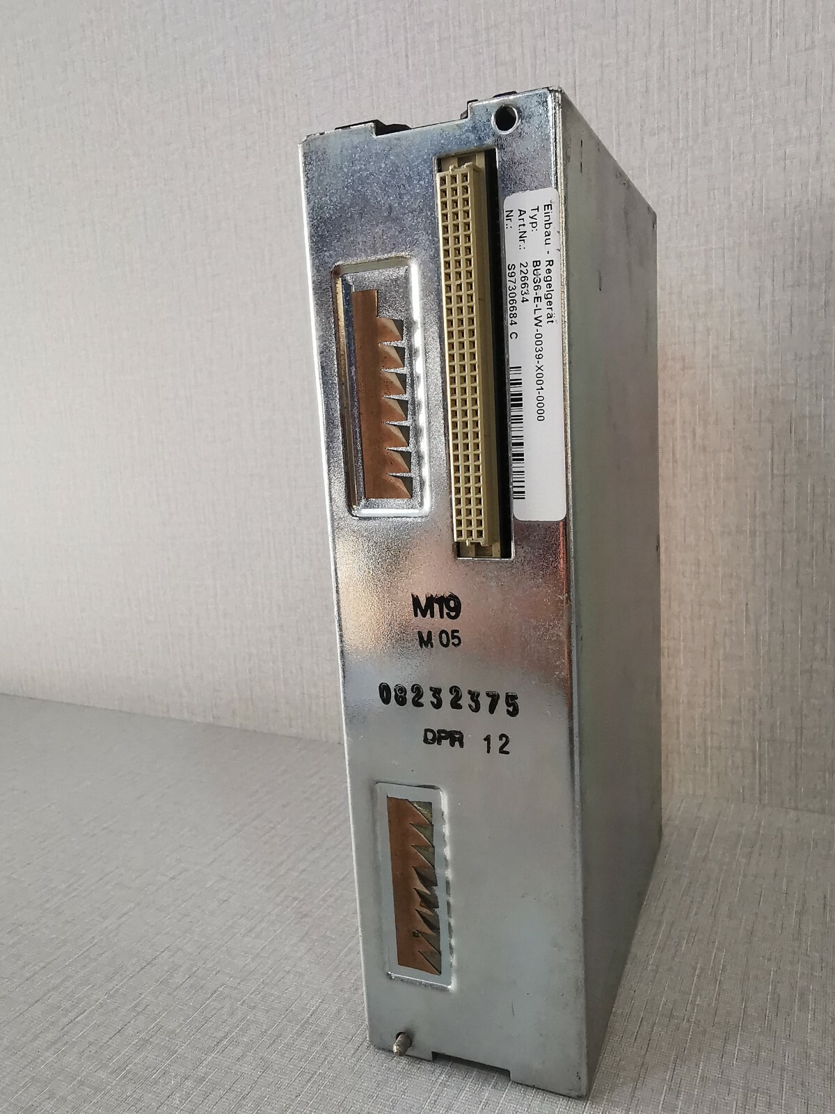 BAUMULLER LW-0039-X001-0000 BAUMULLER BUS 6E BUS6-E-LW-0039-X001-0000 SERVO DRIVE CONTROLLER 7