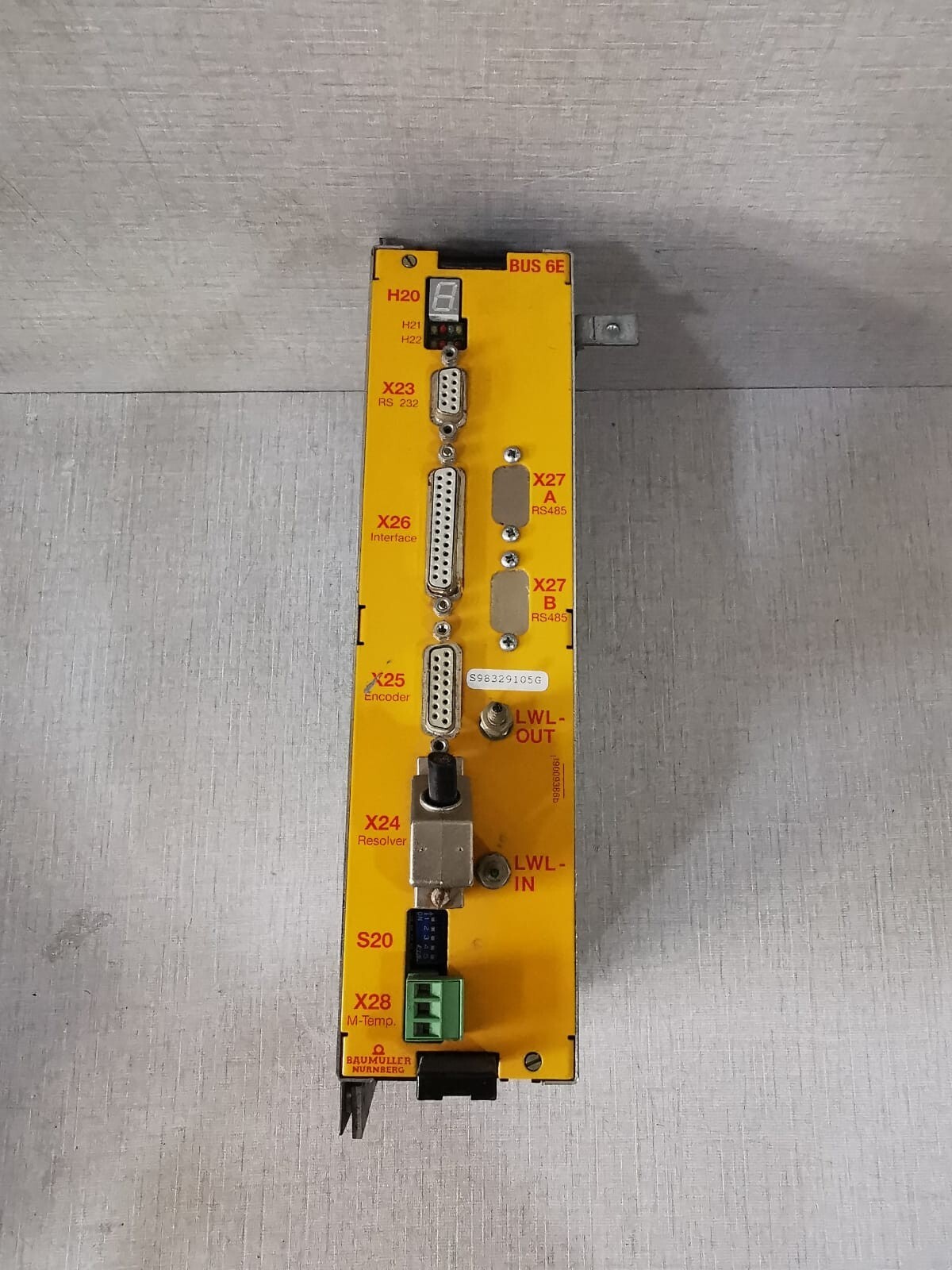BAUMULLER LW-0039-X001-0000 BAUMULLER BUS 6E BUS6-E-LW-0039-X001-0000 SERVO DRIVE CONTROLLER W/O RS485 2