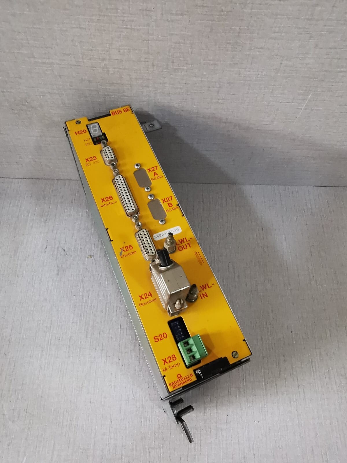 BAUMULLER LW-0039-X001-0000 BAUMULLER BUS 6E BUS6-E-LW-0039-X001-0000 SERVO DRIVE CONTROLLER W/O RS485 4