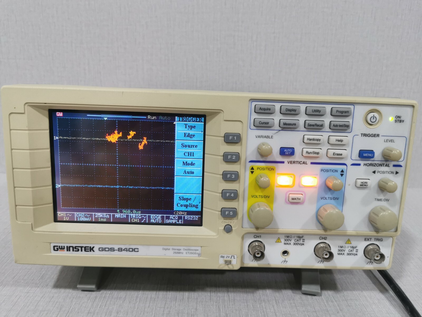 GWINSTEK GDS-84OC GWINSTEK GDS-84OC DIGITAL STORAGE OSCILLOSCOPE 2