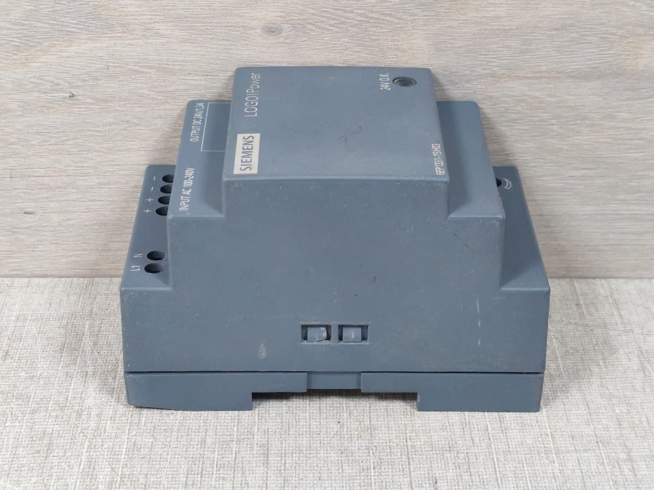 Siemens 6EP1331-1SH03 Siemens 6EP1331-1SH03 LOGO Power Supply 5