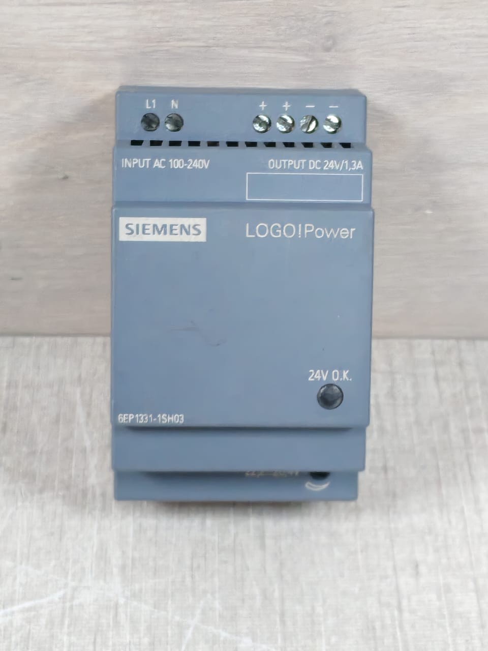 Siemens 6EP1331-1SH03 LOGO Power Supply