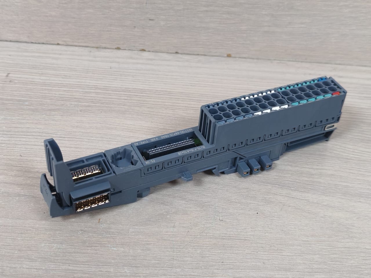 Siemens SIPLUS-ET-200SP Siemens SIPLUS ET 200SP 6AG1193-6BP20-7BA0 7