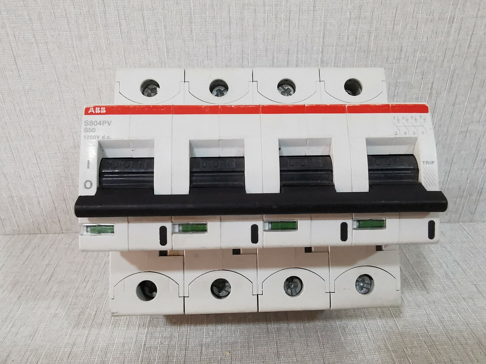 ABB IEC-60947 ABB S804PV CIRCUIT BREAKER IEC 60947-2 5