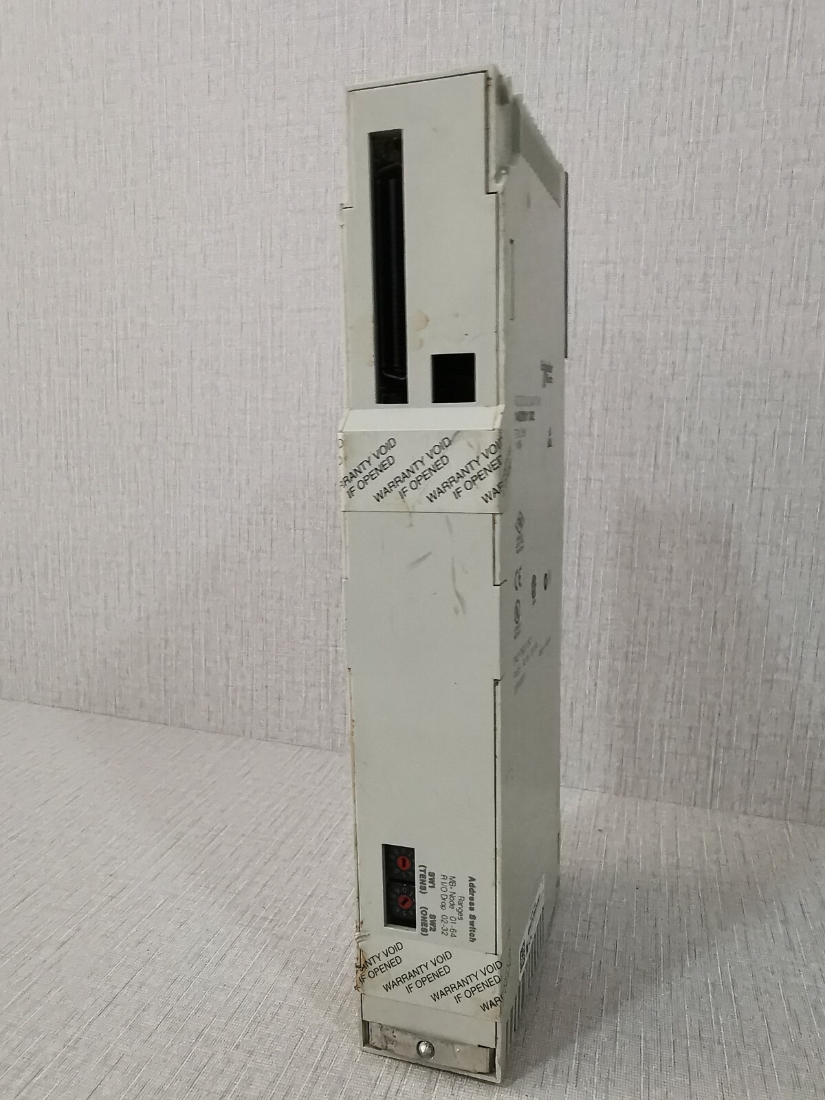 Schneider Electric 140 CPU 113 02 Schneider Electric 140 CPU 113 02 Modicon 4