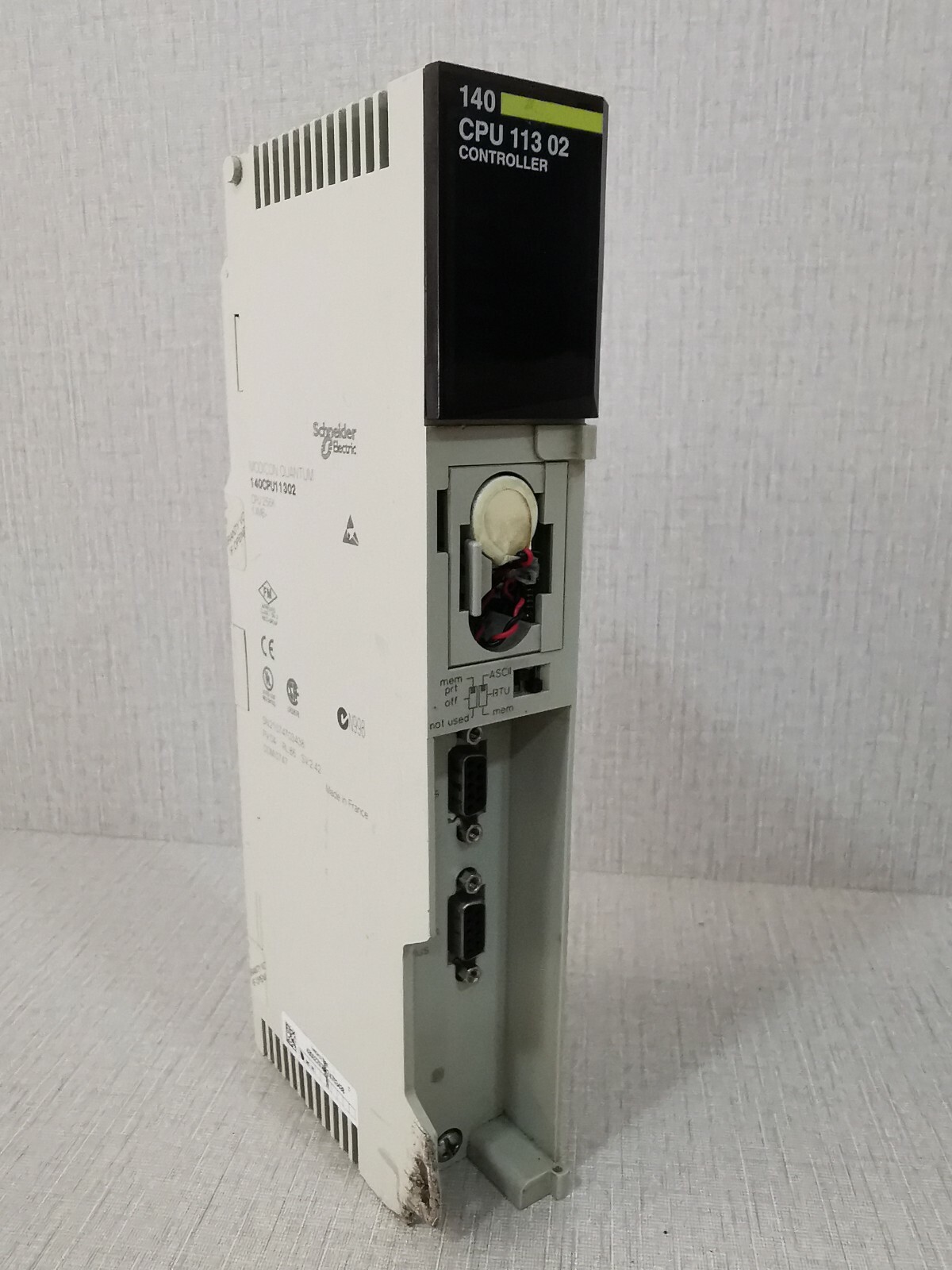 Schneider Electric 140 CPU 113 02 Modicon