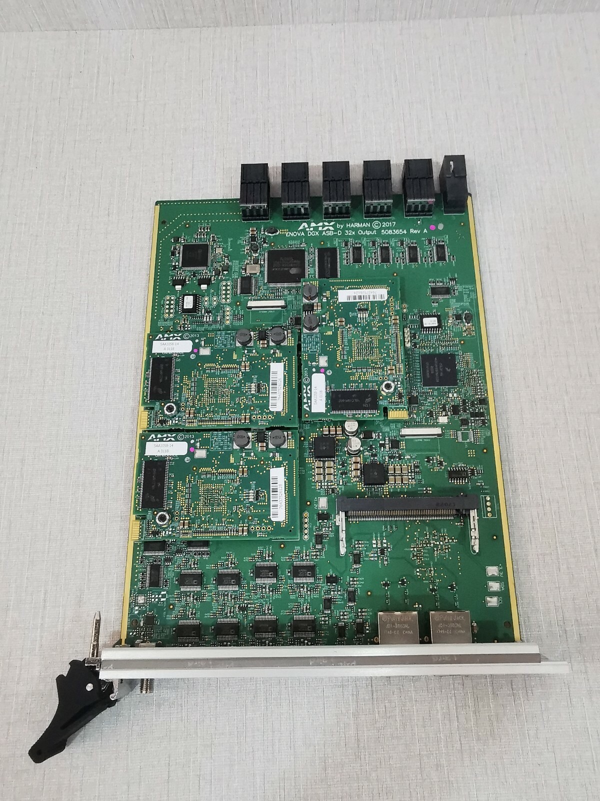 AMX 5083564 AMX 5084821 ENOVA DGX ASB-D 32x Output 5083564 Rev A 2