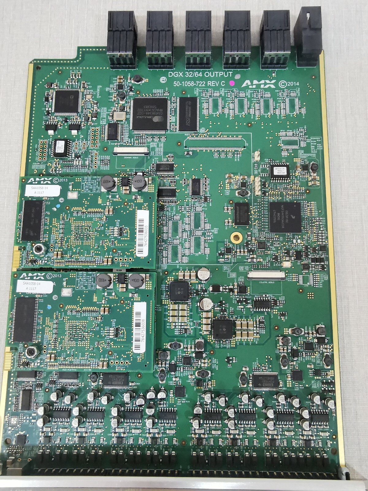 AMX 50-1058-722 AMX MA1058-712MX ENOVA DGX 32/64 Output 50-1058-722 Rev C 5