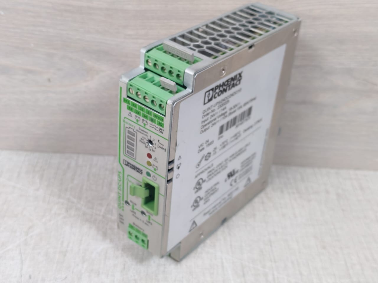 PHOENIX QUINT-UPS/24DC/24DC/10 PHOENIX CONTACT QUINT-UPS/24DC/24DC/10 Power Supply 9