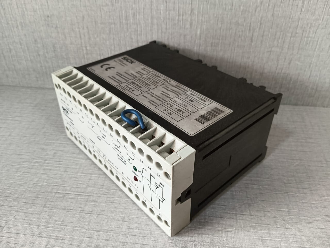 SICK LCUX1-400 SICK LCUX1-400 LIGHT CURTAIN SAFETY RELAY 9