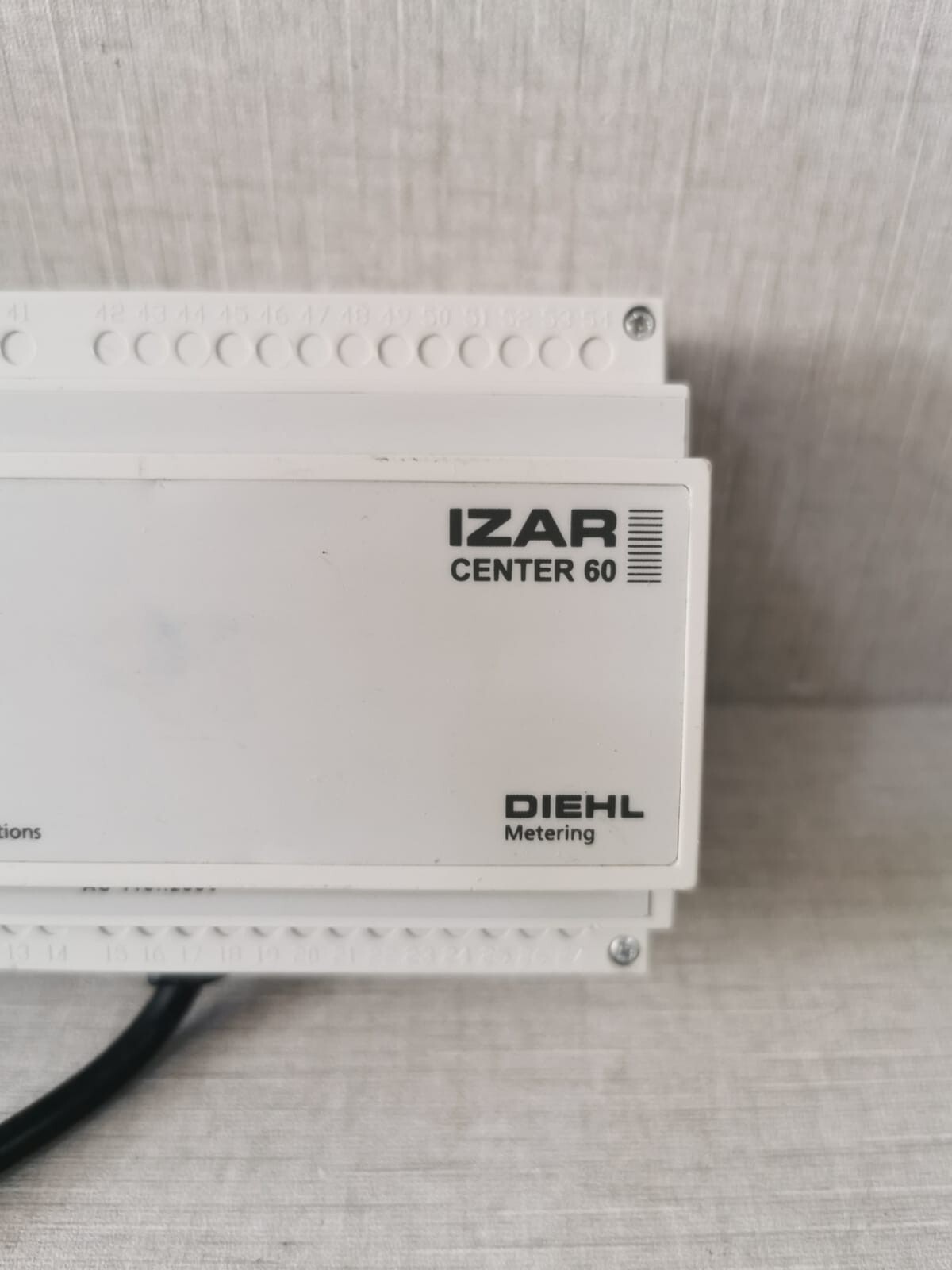 DIEHL IZAR CENTER 60 DIEHL IZAR CENTER 60 3005777 Master Metering Gateway 110-230VAC 50-60Hz 2