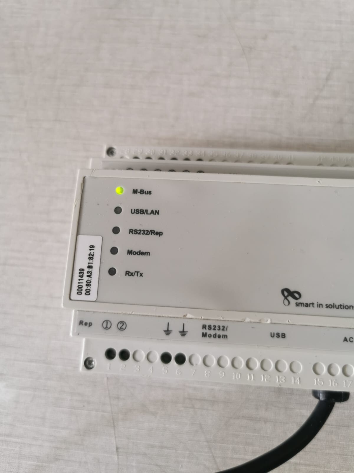 DIEHL IZAR CENTER 60 DIEHL IZAR CENTER 60 3005777 Master Metering Gateway 110-230VAC 50-60Hz 5