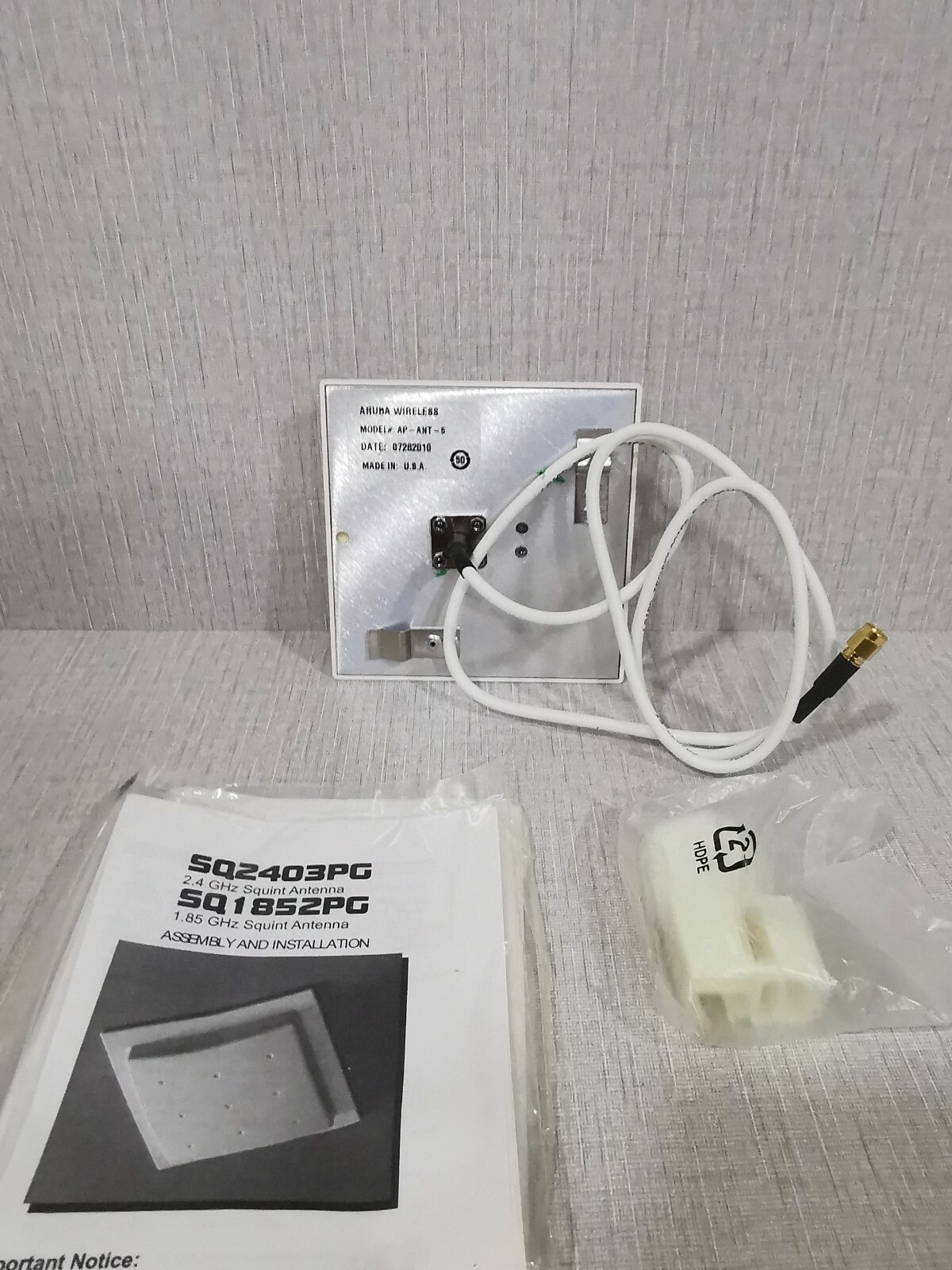 ARUBA WIRELESS AP-ANT-5 2.4GHz/ 3.5dBi DOWN TILT,OMNI DIRECTIONAL ANTENNA