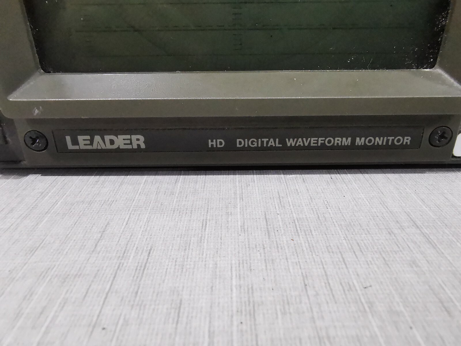 LEADER LV 5152DA LEADER LV 5152DA MULTI FORMAT DIGITAL WAVEFORM MONITOR 8