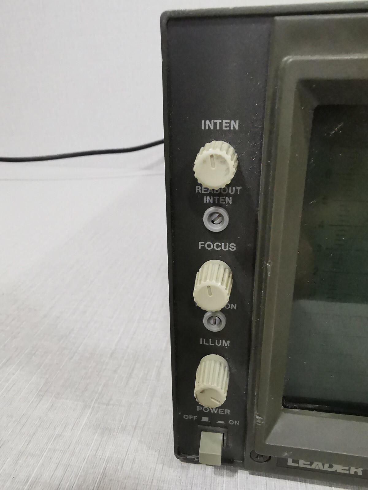 LEADER LV 5152DA LEADER LV 5152DA MULTI FORMAT DIGITAL WAVEFORM MONITOR 9