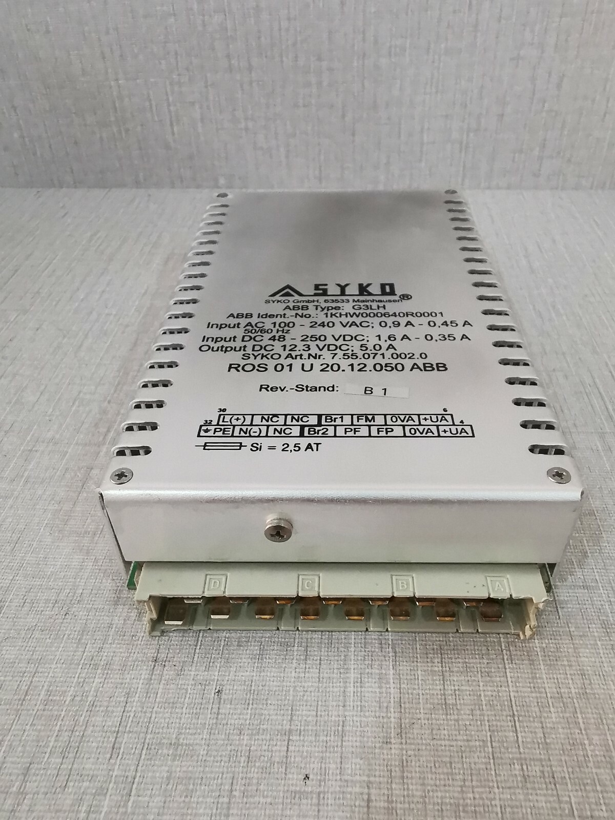 ABB 1KHW000640R0001 ABB G3LH SYKO 1KHW000640R0001 MODULE REV B1 100-240VAC;0,9A-0.45A 50/60Hz 3