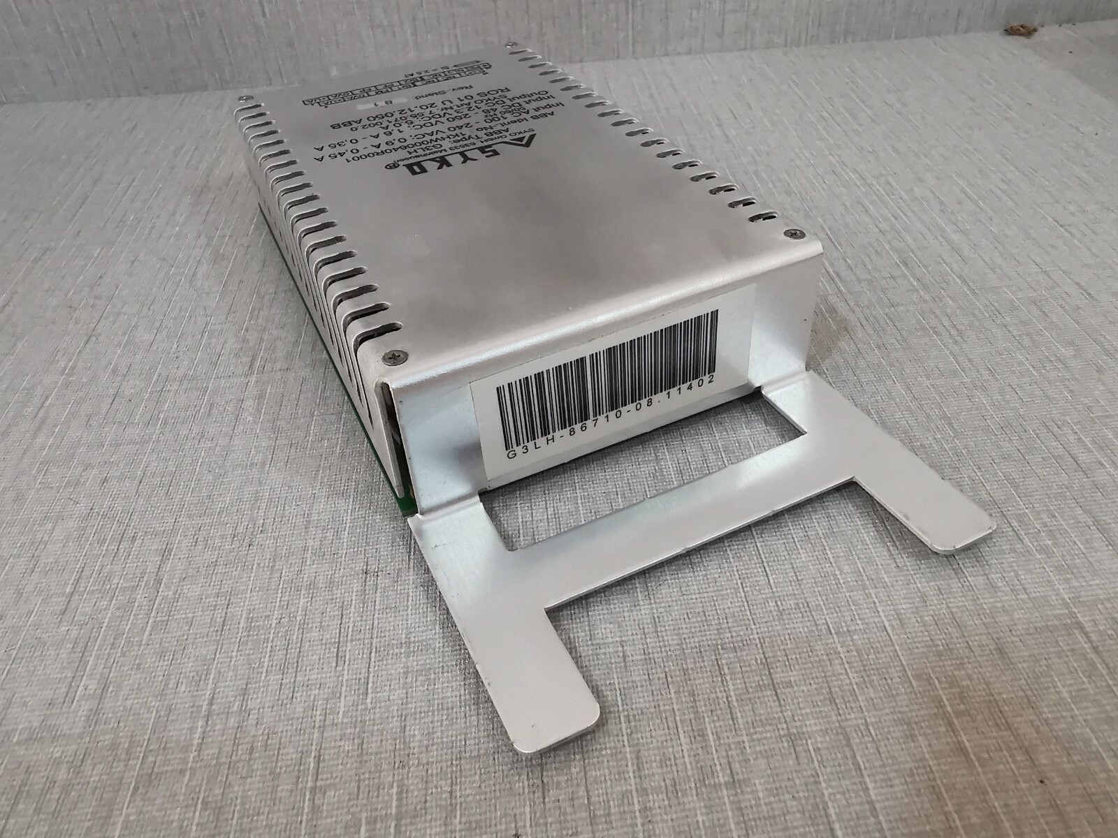 ABB 1KHW000640R0001 ABB G3LH SYKO 1KHW000640R0001 MODULE REV B1 100-240VAC;0,9A-0.45A 50/60Hz 4
