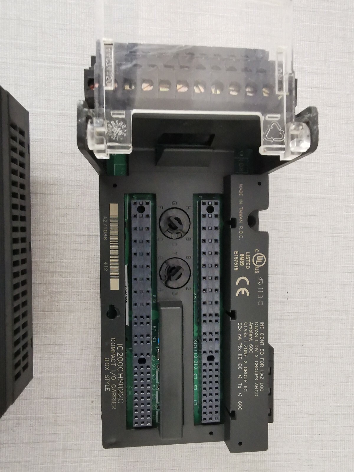 GE IC200MDL640F GE FANUC IC200MDL640F Positive Logic Output Module IC200CHS022C 3