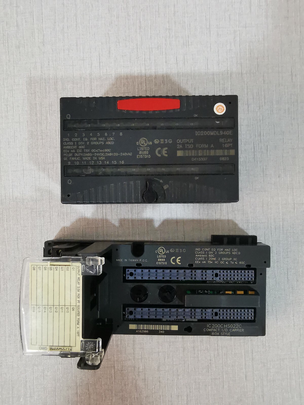 GE FANUC IC200MDL940E OUTPUT RELAY MODULE IC200CHS022C