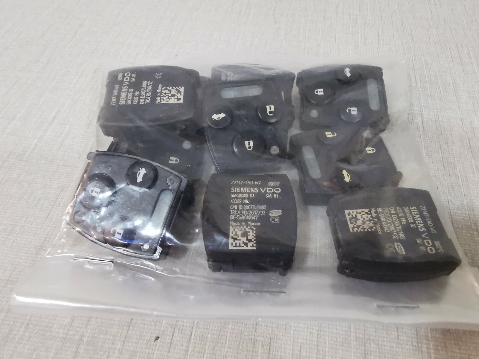 Siemens 72147-TAO-W2 SIEMENS 72147-TAO-W2 Remote 3 Buttons 3
