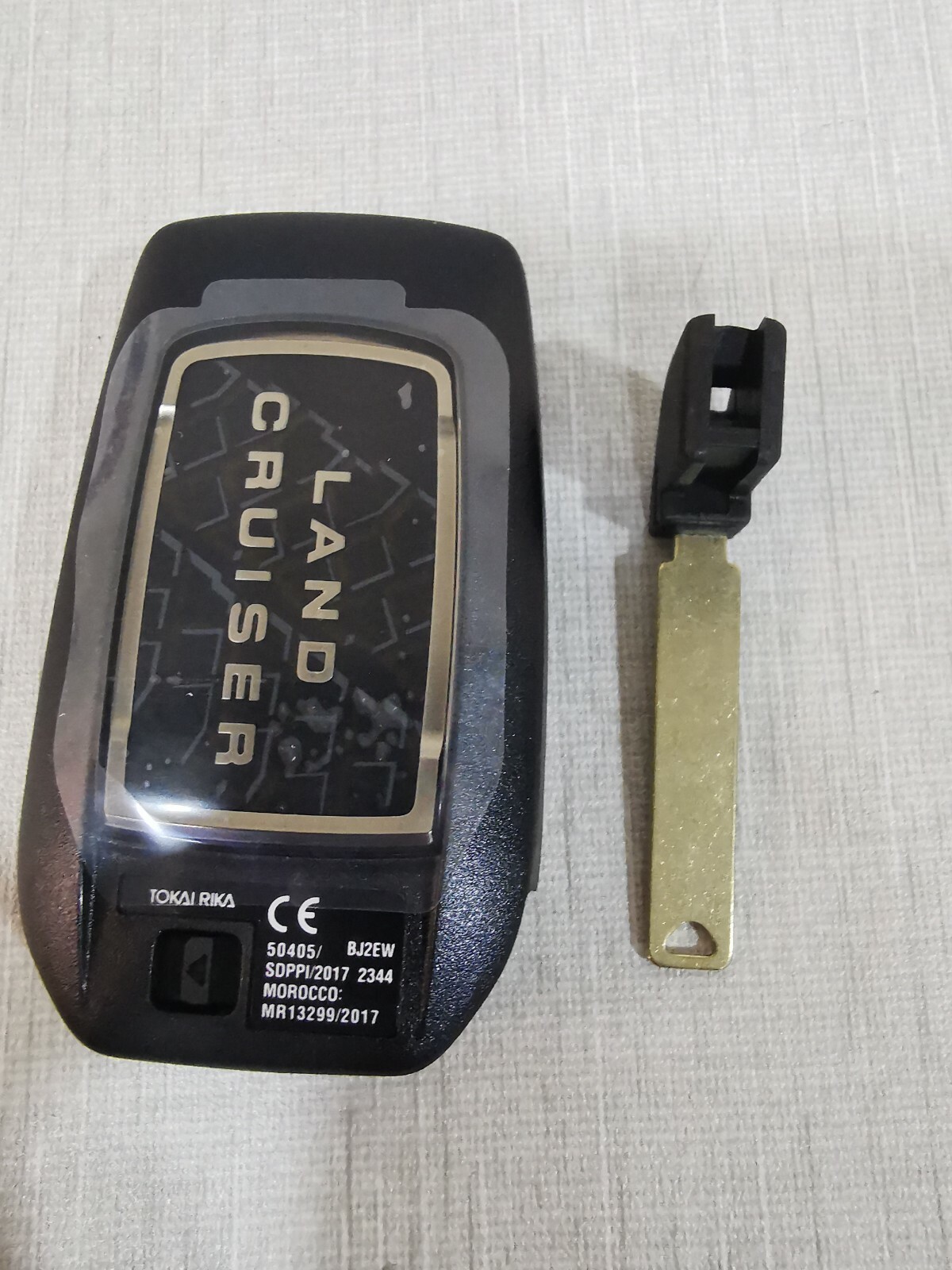 LAND CRUISER TOKAI RIKA KEY 50405 TOKAI RIKA 50405 5