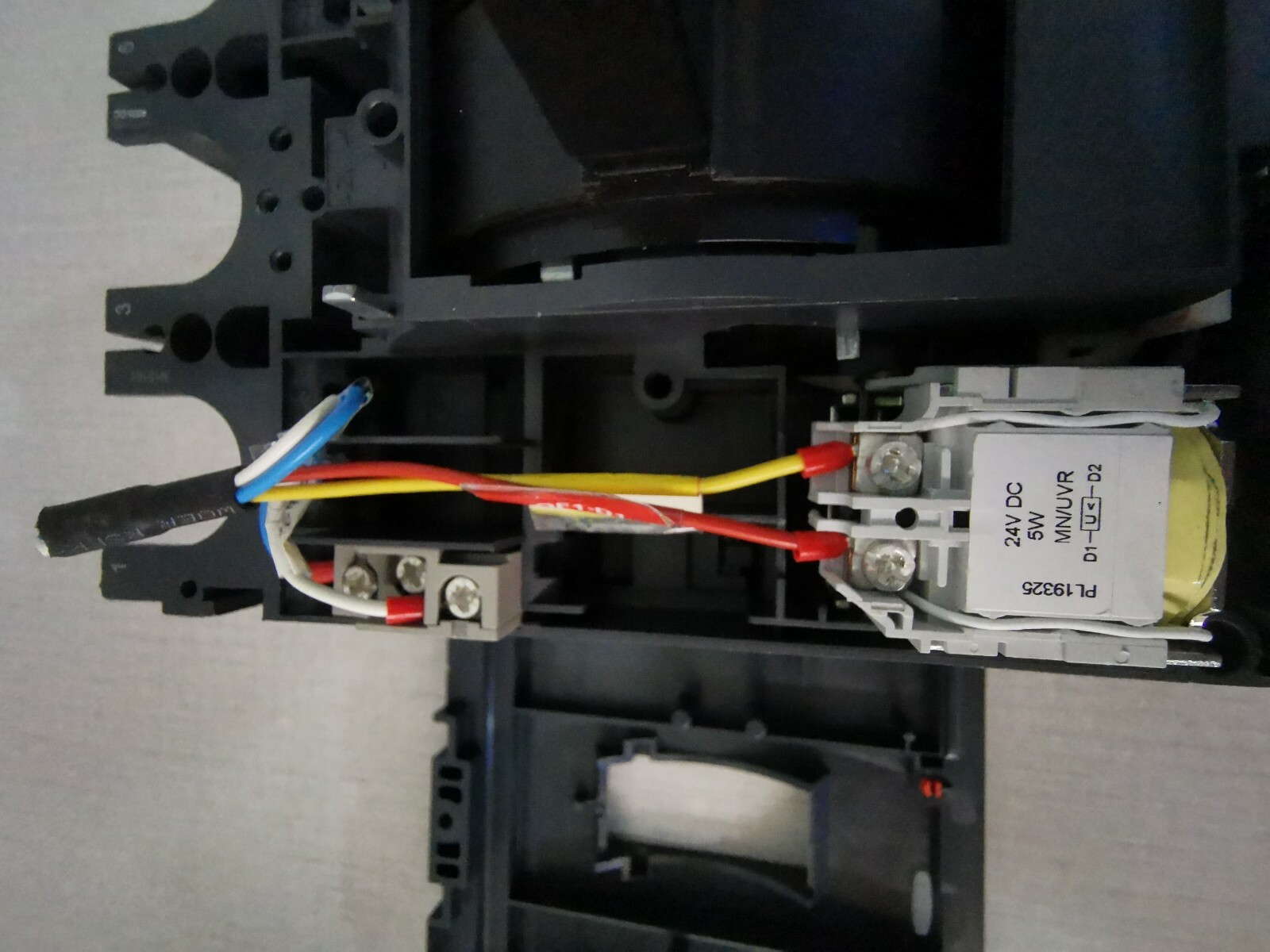 Schneider Electric NN-2019-W16-1 Schneider Electric Compact NSX400S DC Breaker Compact NN-2019-W16-1 5