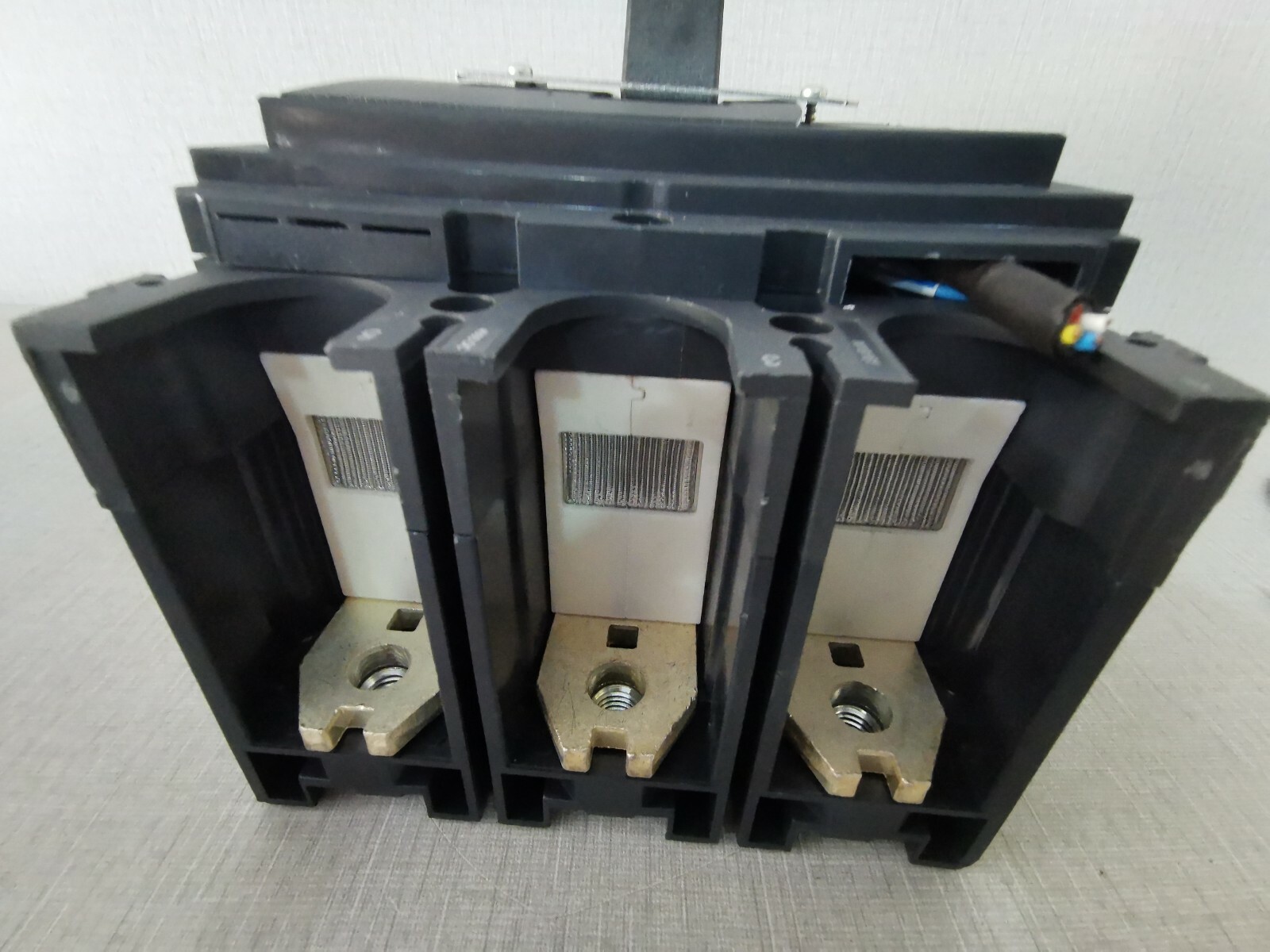 Schneider Electric NN-2019-W16-1 Schneider Electric Compact NSX400S DC Breaker Compact NN-2019-W16-1 10