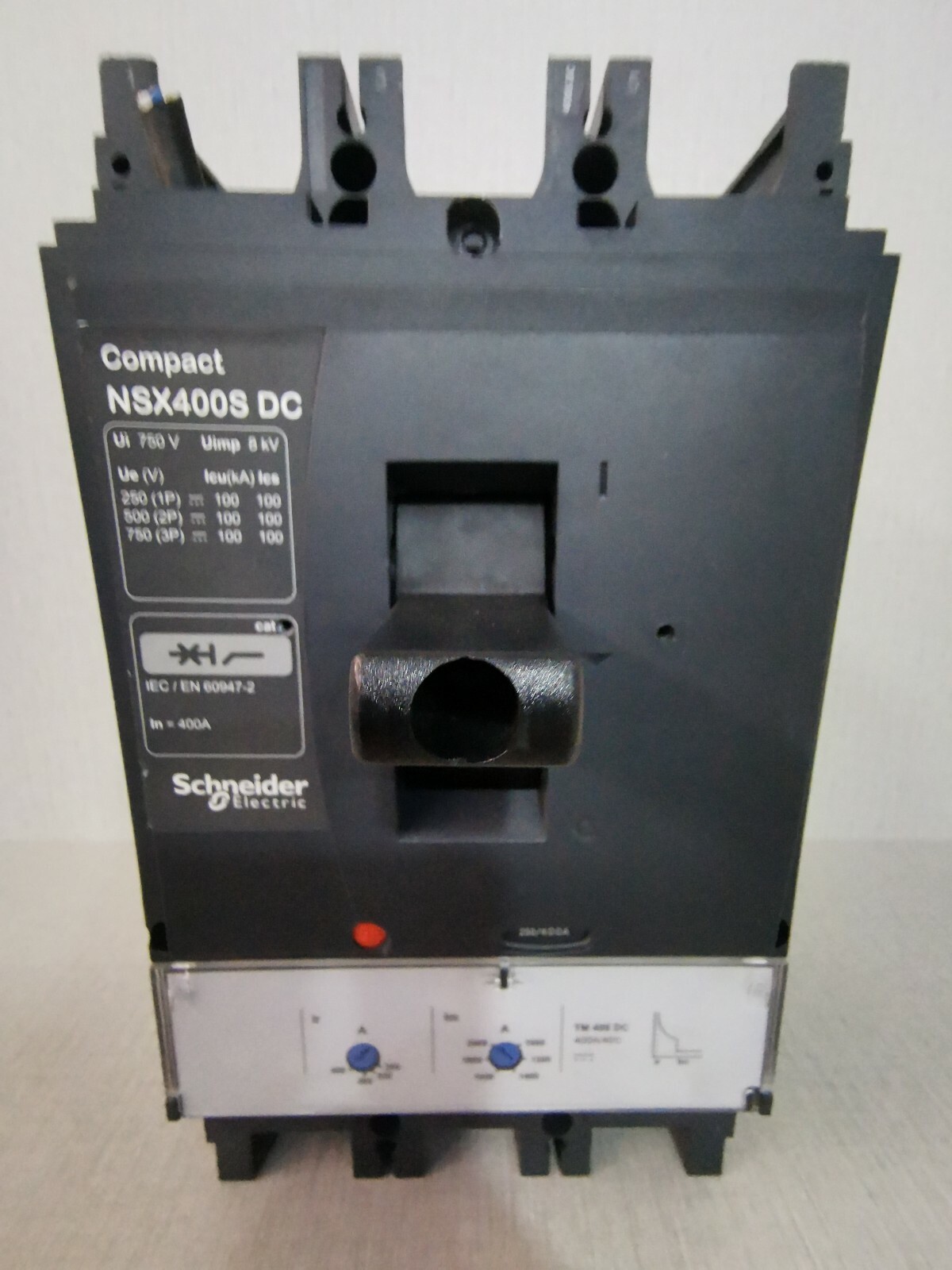 Schneider Electric Compact NSX400S DC Breaker Compact NN-2019-W16-1
