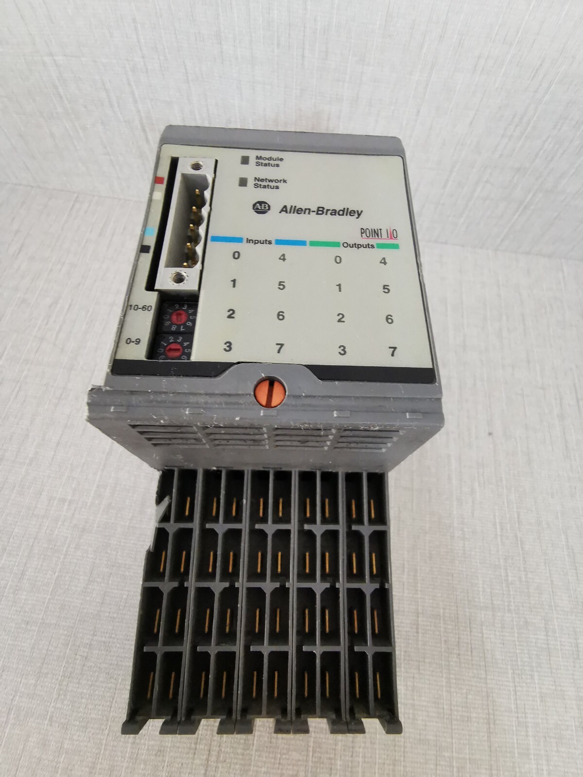 Allen-Bradley 95722702 Allen-Bradley 1734D-IB8XOB8E Combination Block Distributed 95722702 2