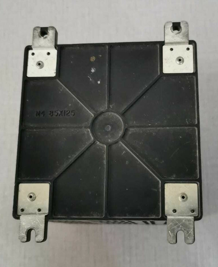 Allen-Bradley 1404-M405A-CNT Allen-Bradley 1404-M405A-CNT Powermonitor 3000 2